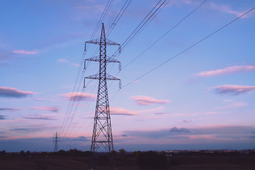 Realizamos toda clase de reparaciones eléctricas